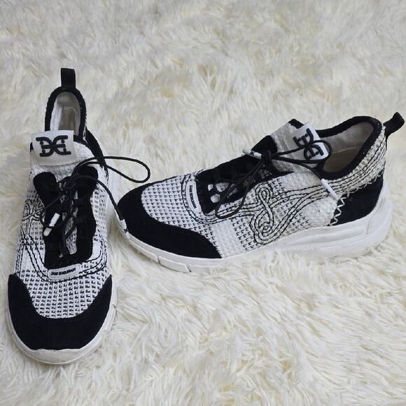 Sam Edelman Black and White Sneakers with Mesh and Leather Uppers - Picture 2 of 6